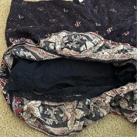 FREE PEOPLE Women’s Size 12 Dressy Shorts Lined, Purple, Pink Floral, Zip Up - Picture 10 of 16